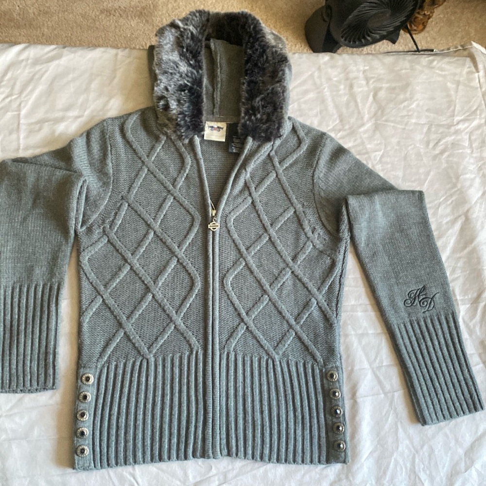 Harley Davidson women’s sweater small